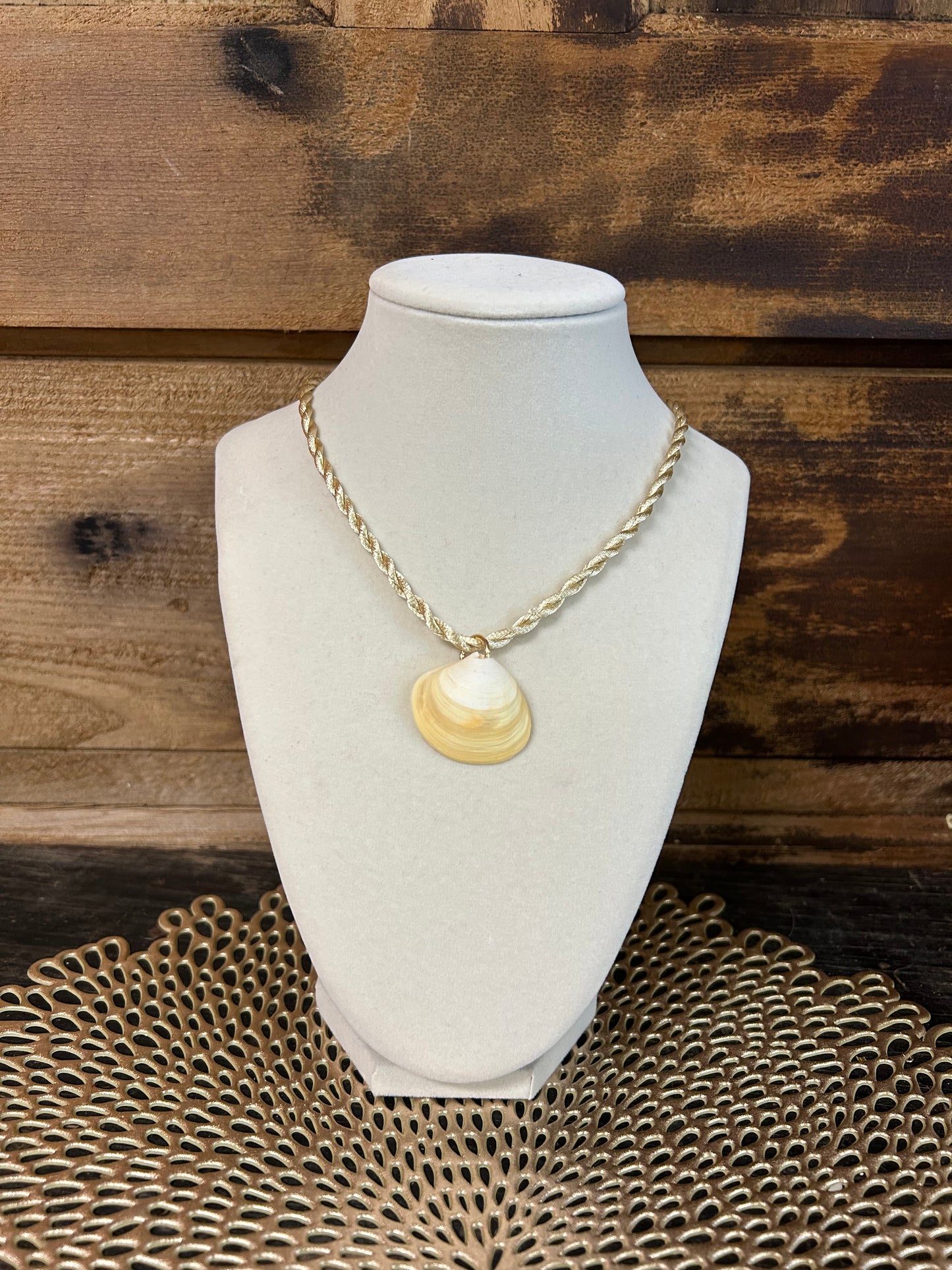 Sunrise Clam Shell Cord Necklace