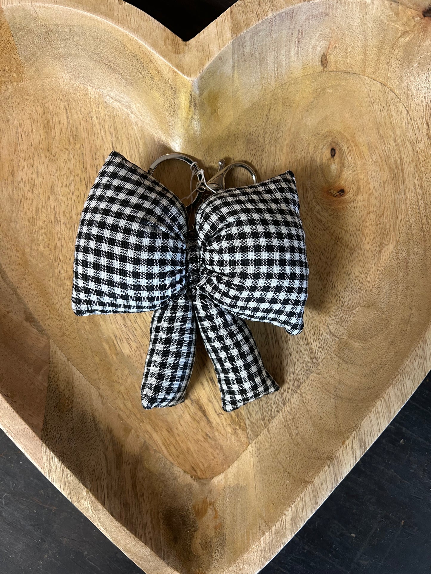 PUFFY CHECKER BOW RIBBON BAG CHARM KEYCHAIN | 40KC140
